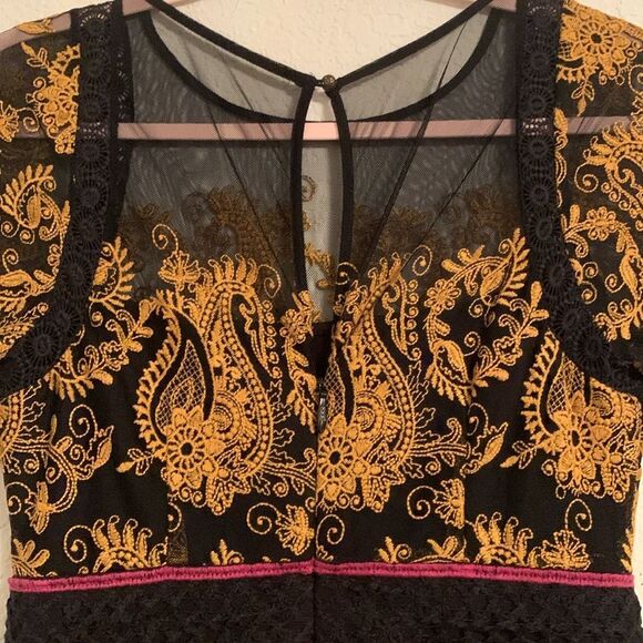 Anthropologie Jacguin Embroidered Elegant Black Gold Lace Midi Dress Size 2 - Picture 5 of 13